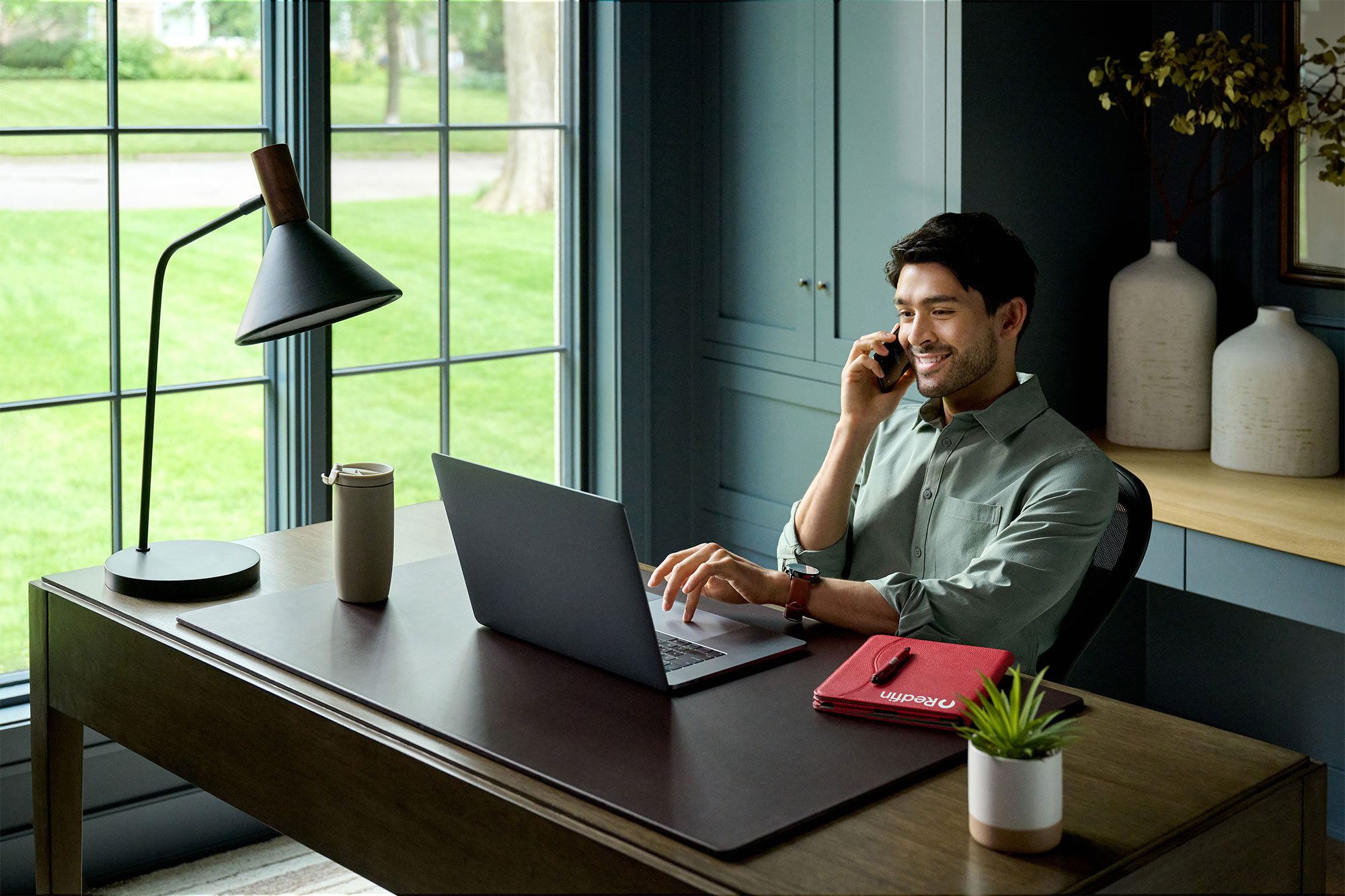 2024Q3_B-ROLL_MN_D1_12_AgentTech_Office_4589_Rocket