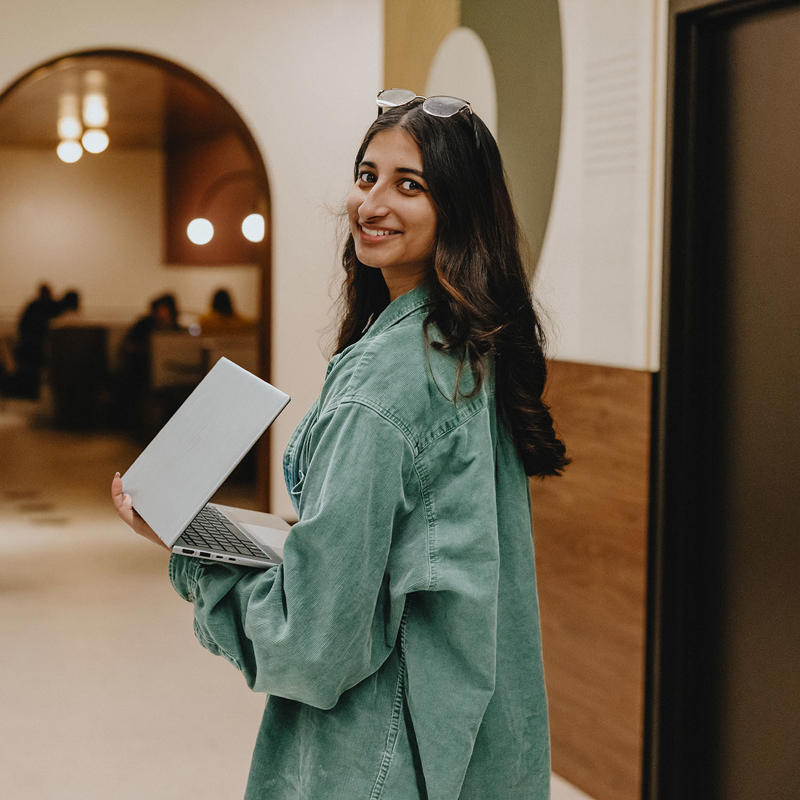 officeculture-q1-20241220-774