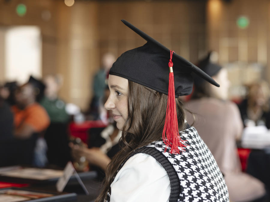 rocketcareers-photoedits-2025_0003s_0001_graduationceremony-20241023-068-nologos