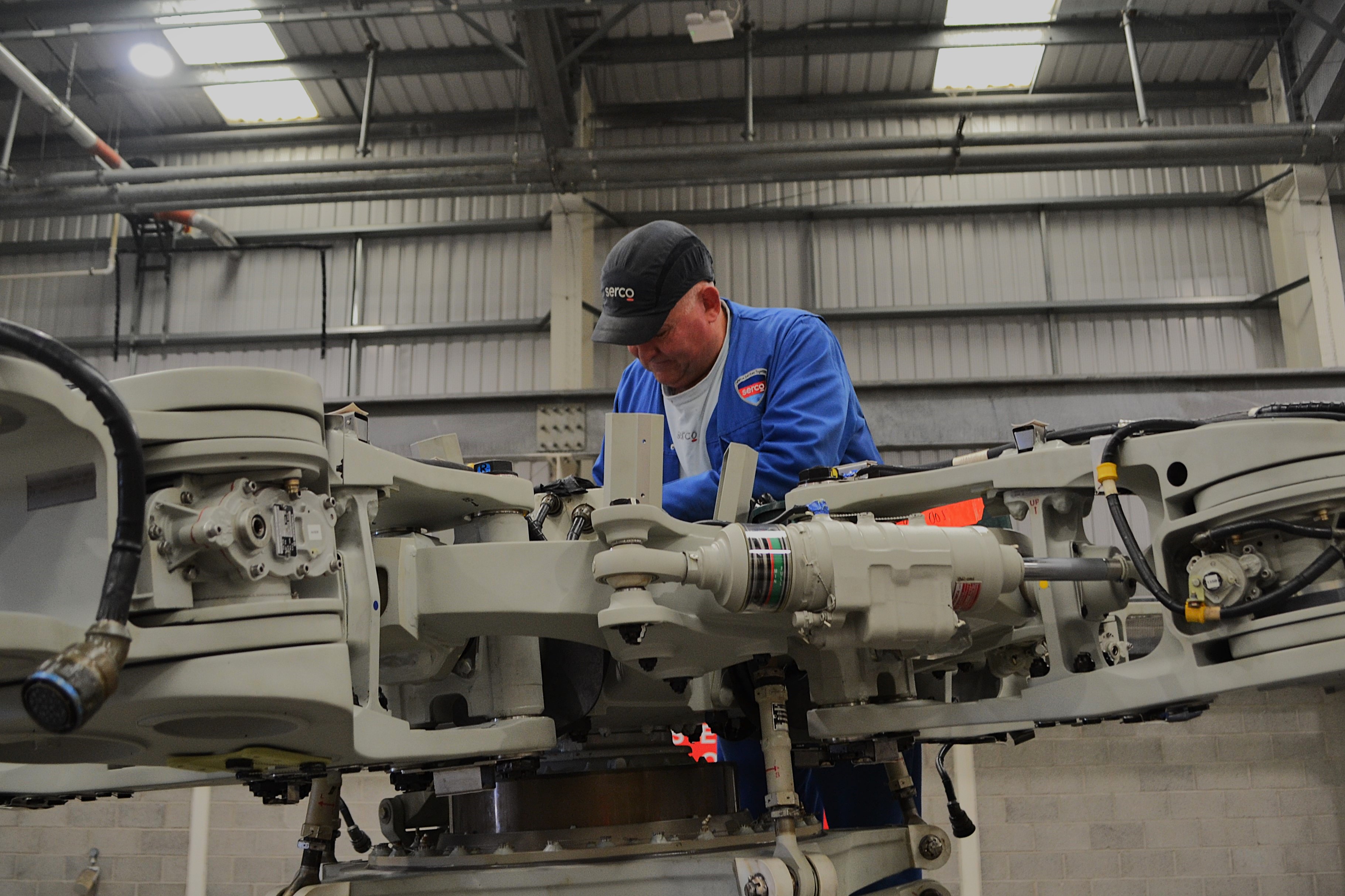 22_09_202514_13_34_20250922-RNAS-Culdrose-Merlin-Helicopter-Aircraft-Fitter-Engineer-Technician-2