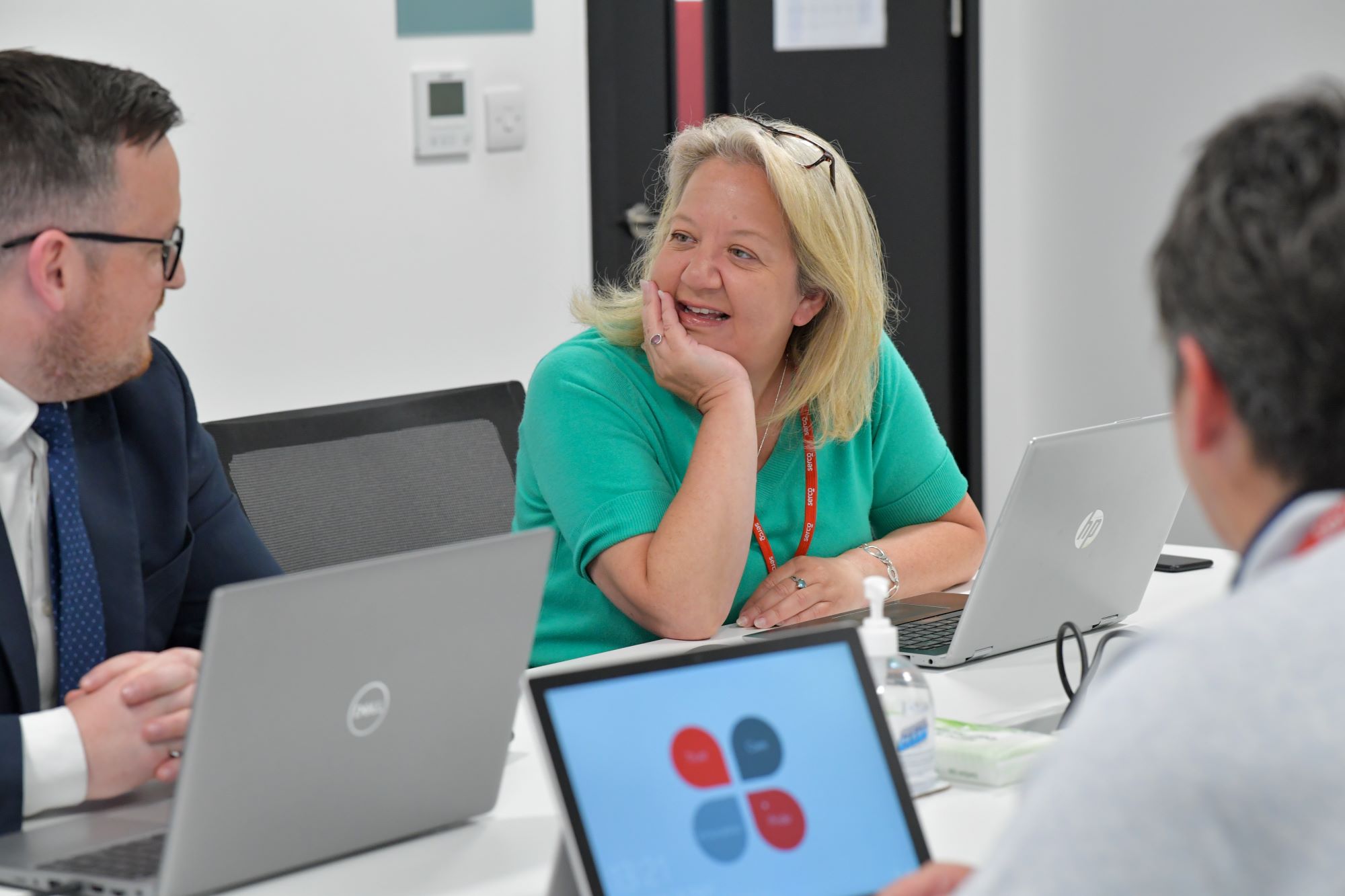 9626_08_07_2022_AASCMay2022-office-colleagues