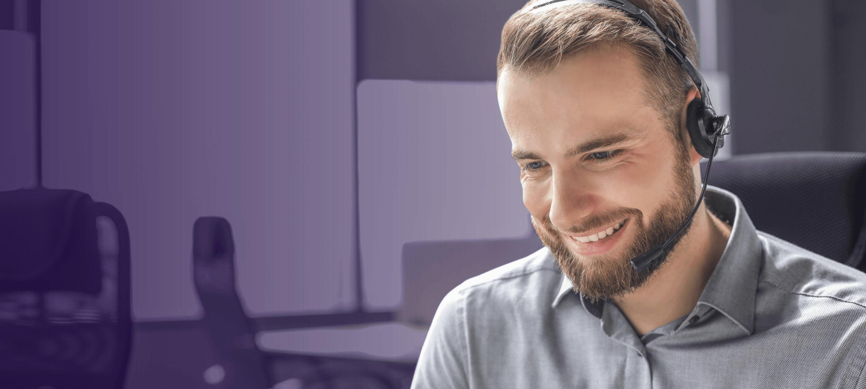Customer Service-Careers-Hero 2