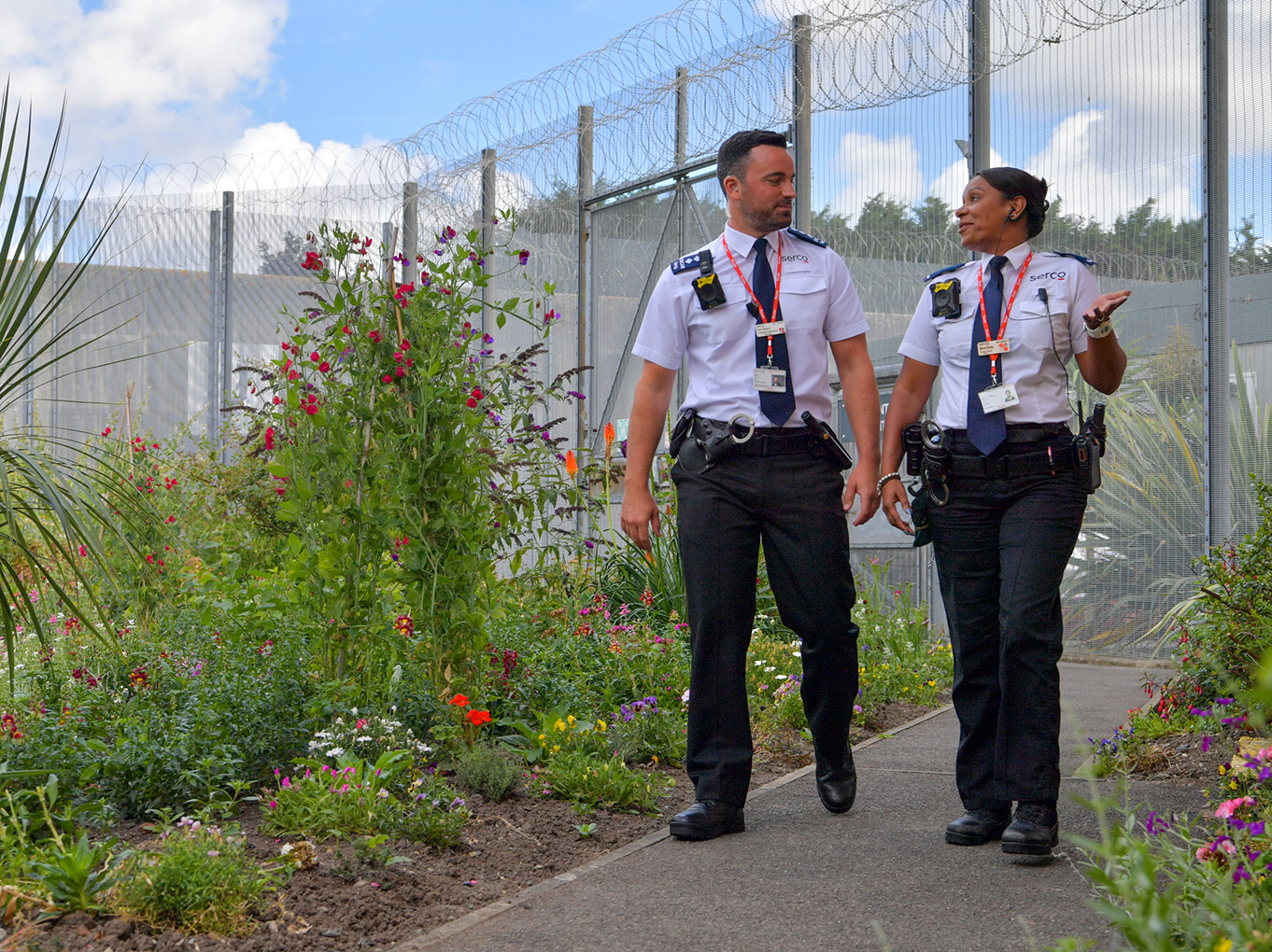 hmp-ashfield-colleagues-in-grounds-prison-officer-pco