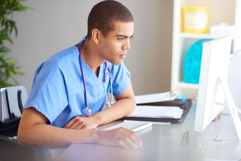 nurse-studying