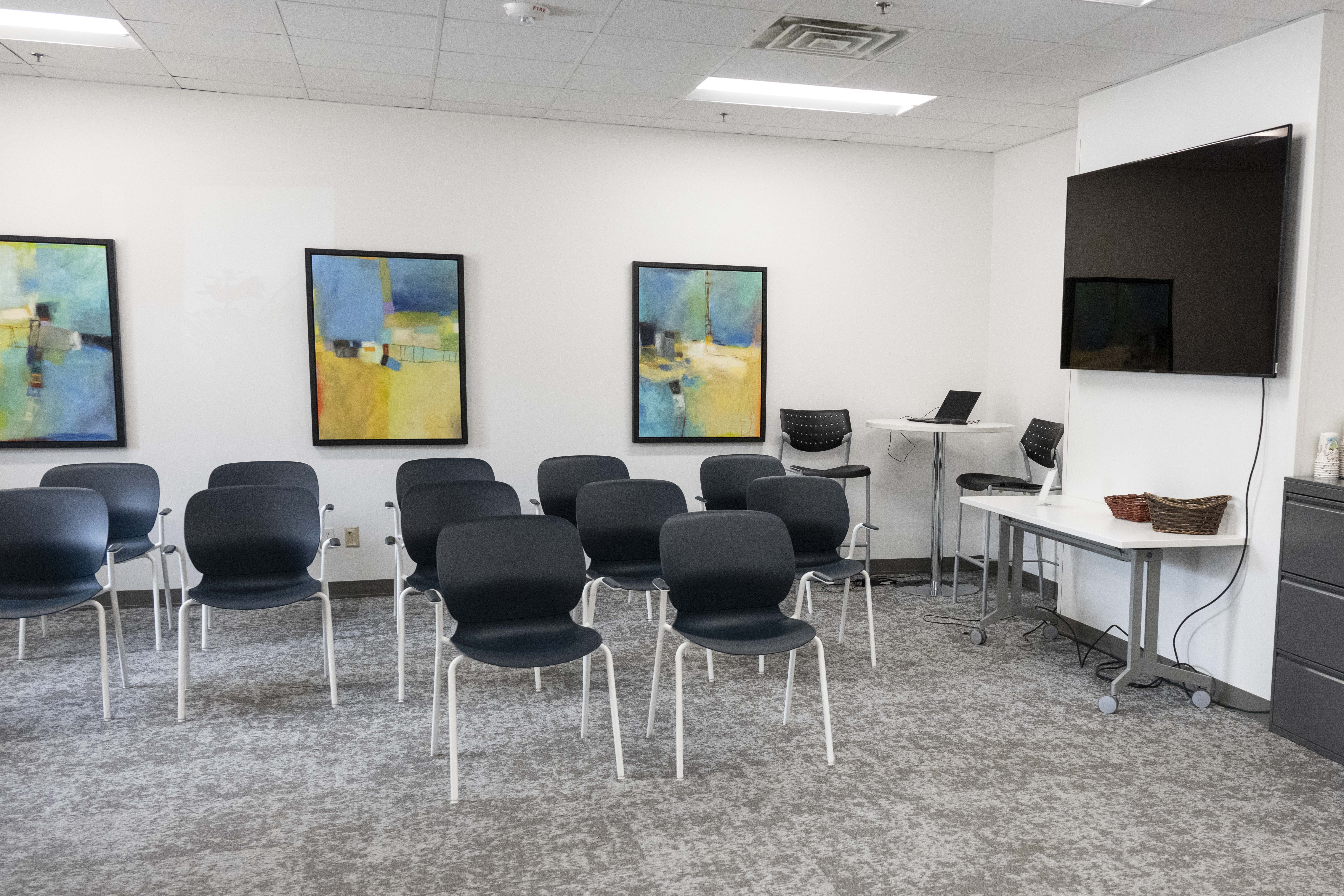 Hiring_center_002