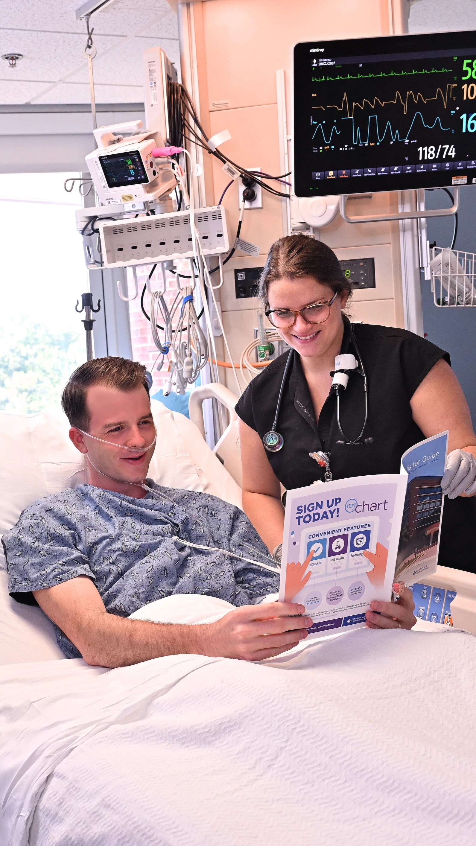 SRHS_NursesatHeartCenter_20250428_91