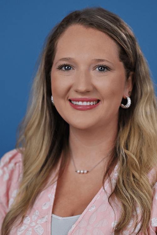 imgi_19_Headshot_Katie-Roberts_250x375_081520253