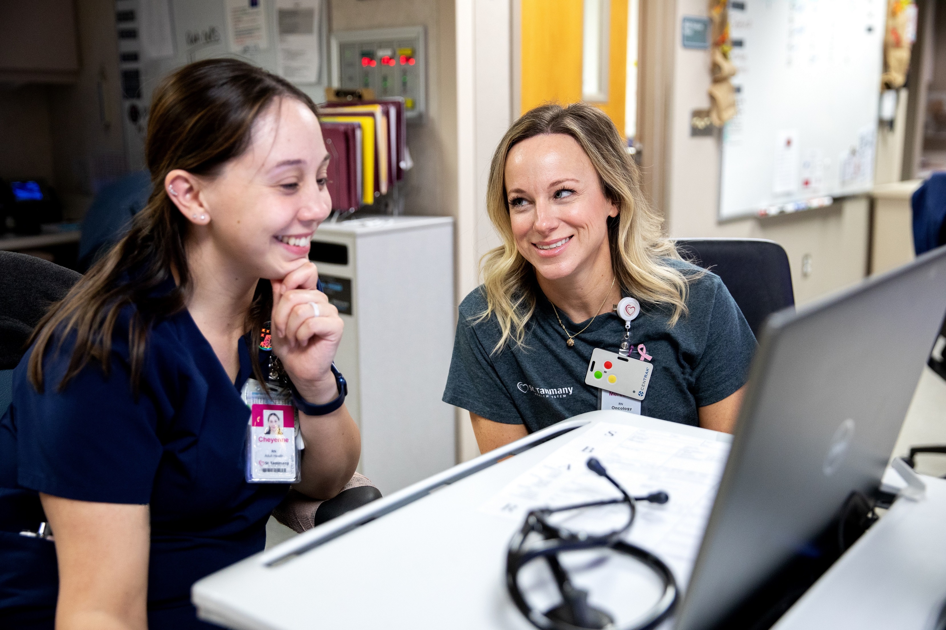 RN-Smiling-Nurse Station
