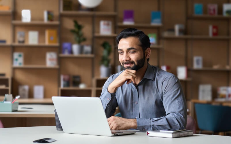 imgi_3_development-man-on-laptop