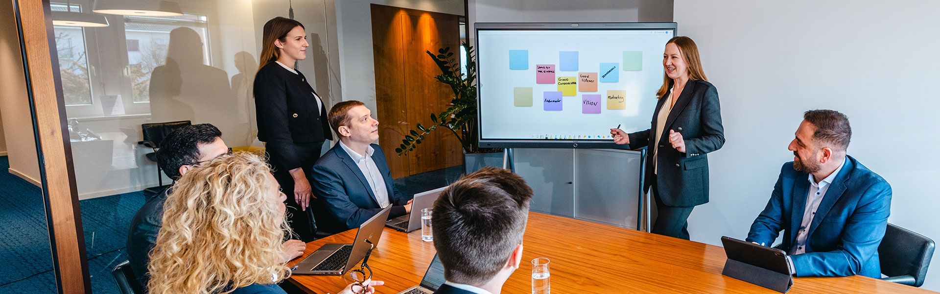 Staff-Training-Meeting-Room-Basel-1920x600