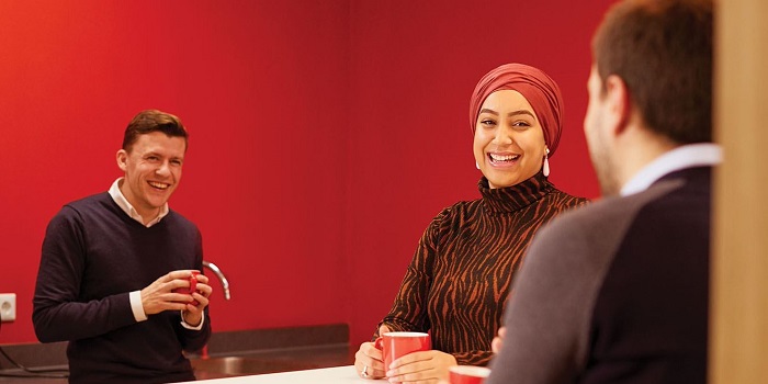 Verisure security expert with team