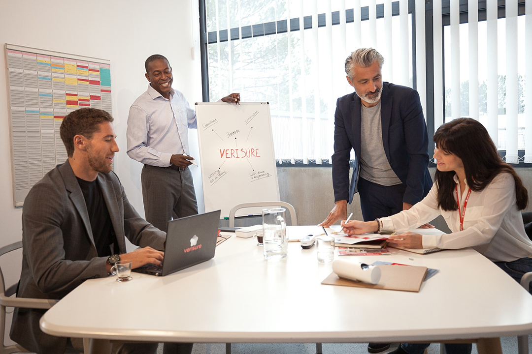 Explorar Empleos Corporativos