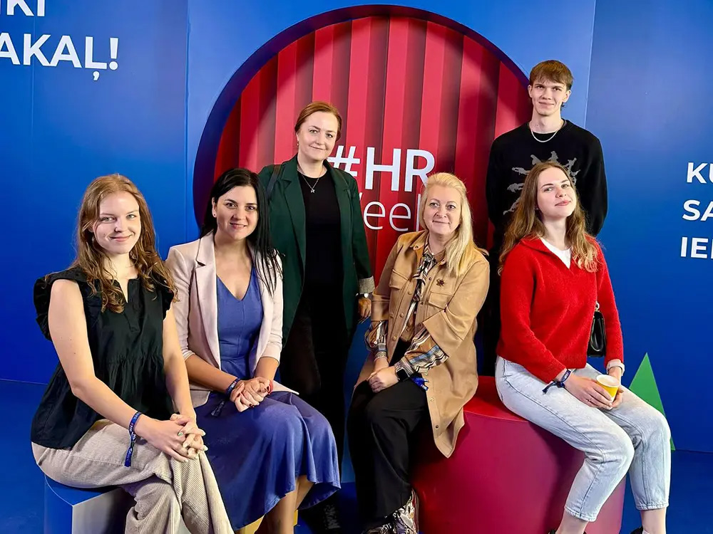 HRteam_-1759747032499_2