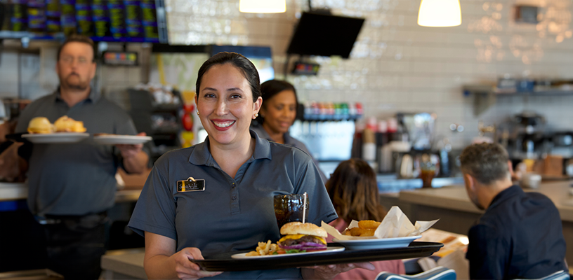 220309_Dennys_Group_Staff_14881