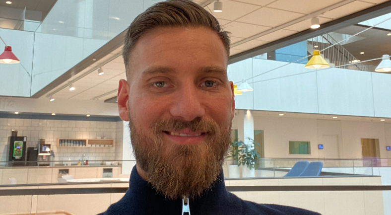 adobeChild-PvhU8-adobe-resize-image-