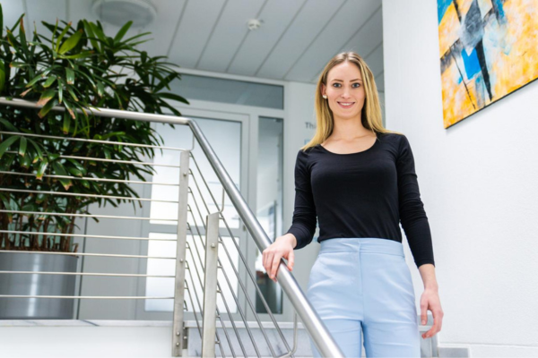 students static image