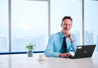 Kuehne+Nagel employee