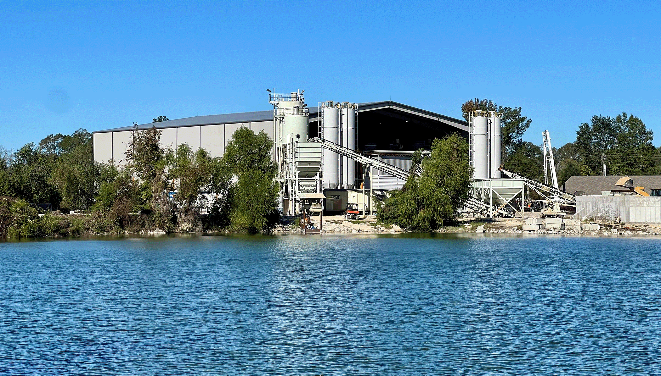 premier-concrete-plant-exterior
