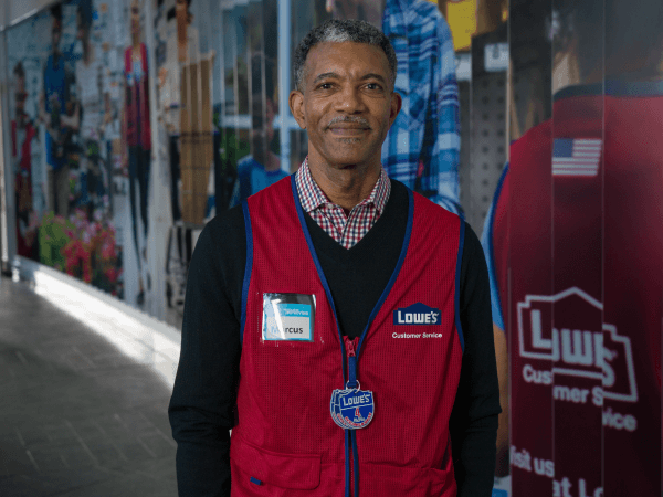 Lowe's associate at Corporate headquarters