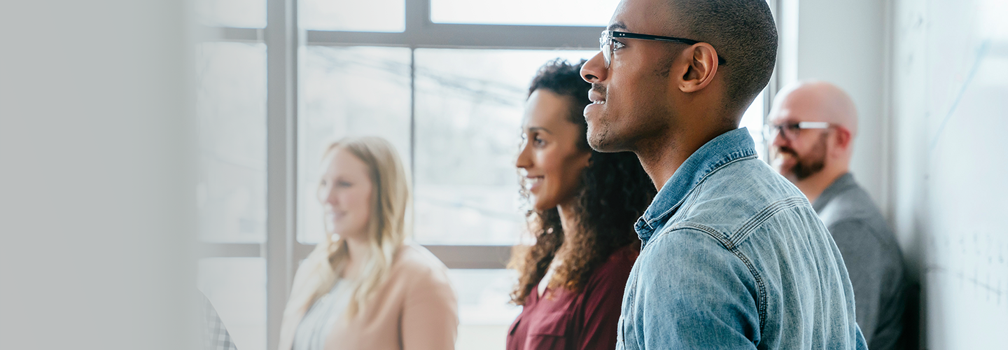 Business-Team beobachtet Präsentation