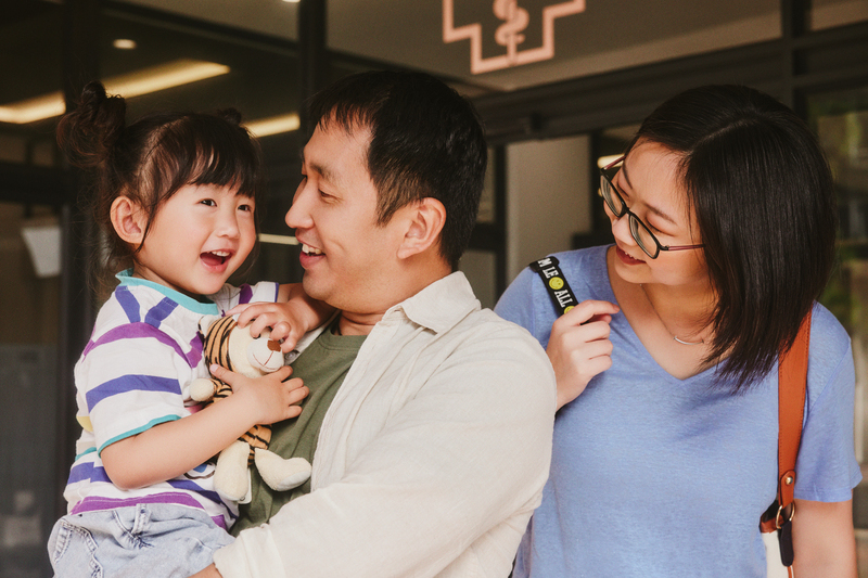 BrandPhotography_Family_Leaving_Hospital1-16939188391371