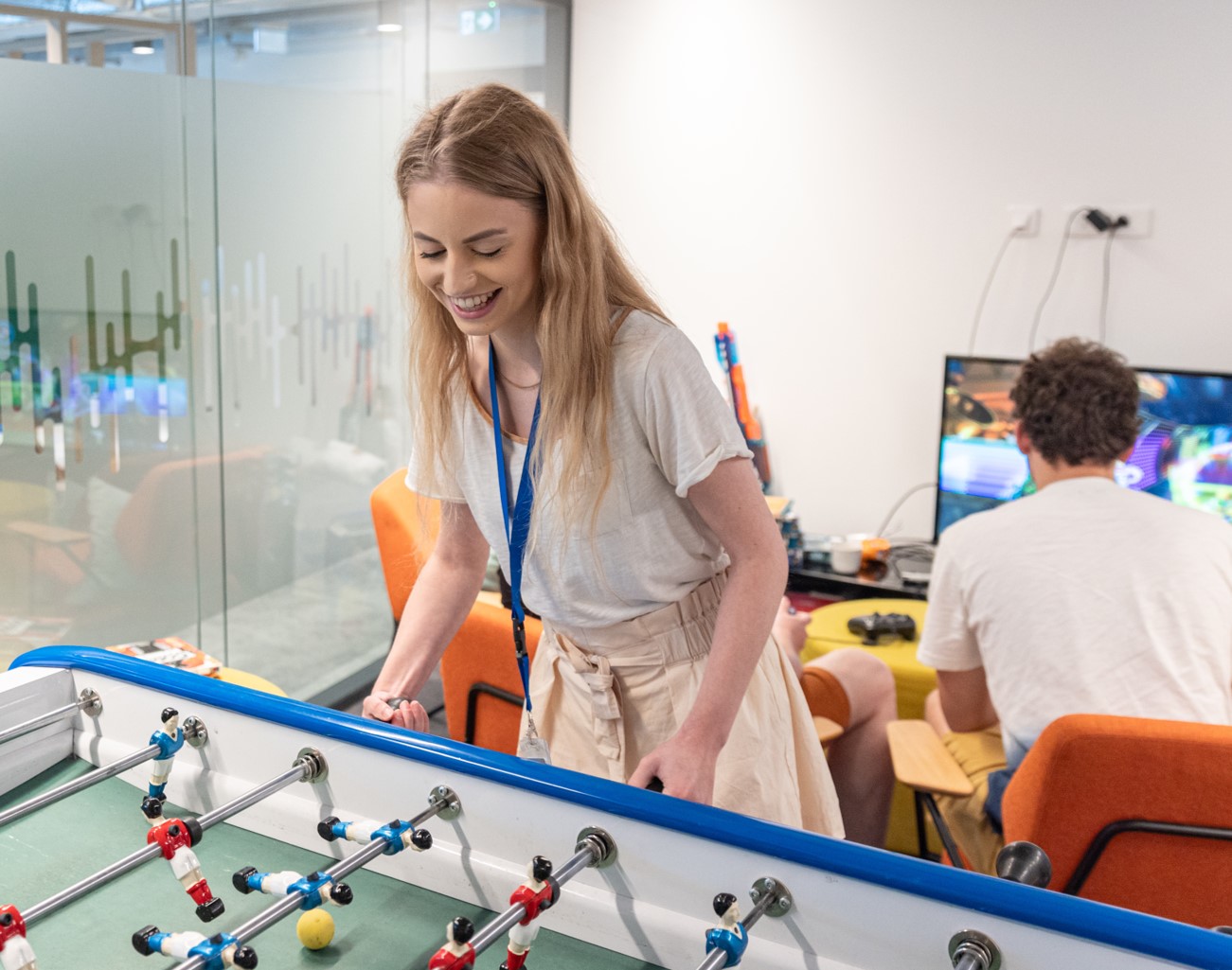 EMEA_France_graduates_intern