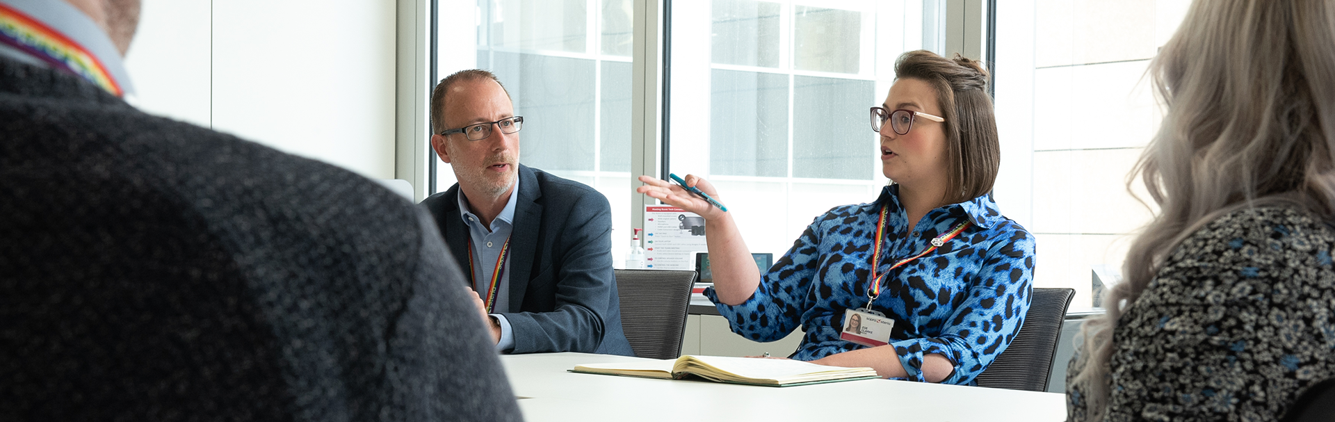 Colleagues having a discussion
