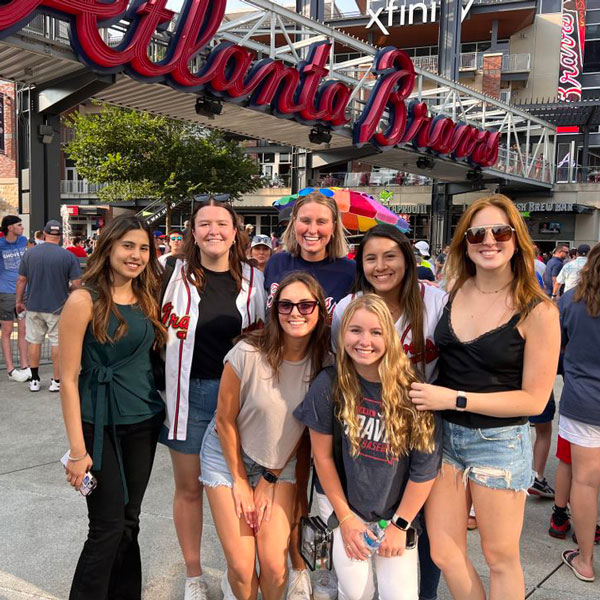 Group of Veritiv interns at an Atlanta Braves baseball game